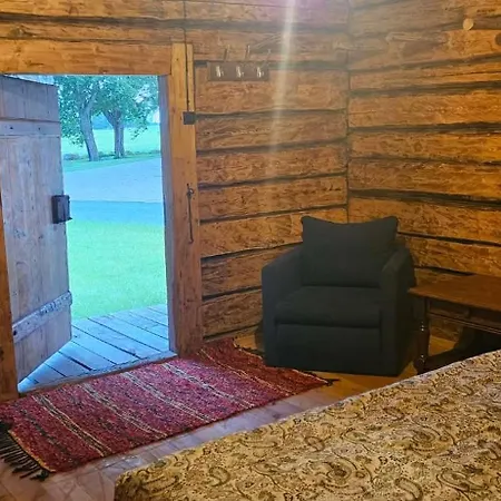Talu Lodge *